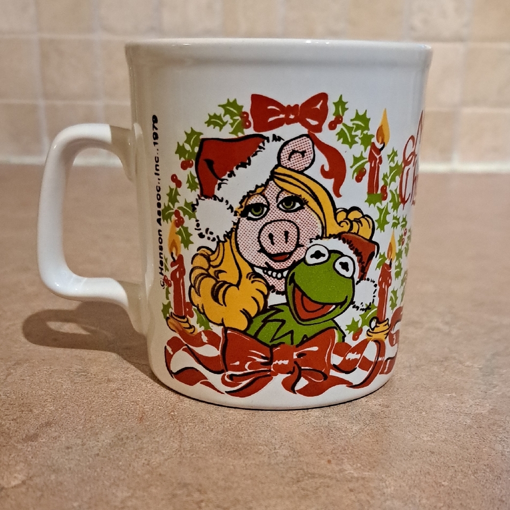 Vintage 1979 Muppets Jim Henson Christmas Mug Kermit Miss Piggy.